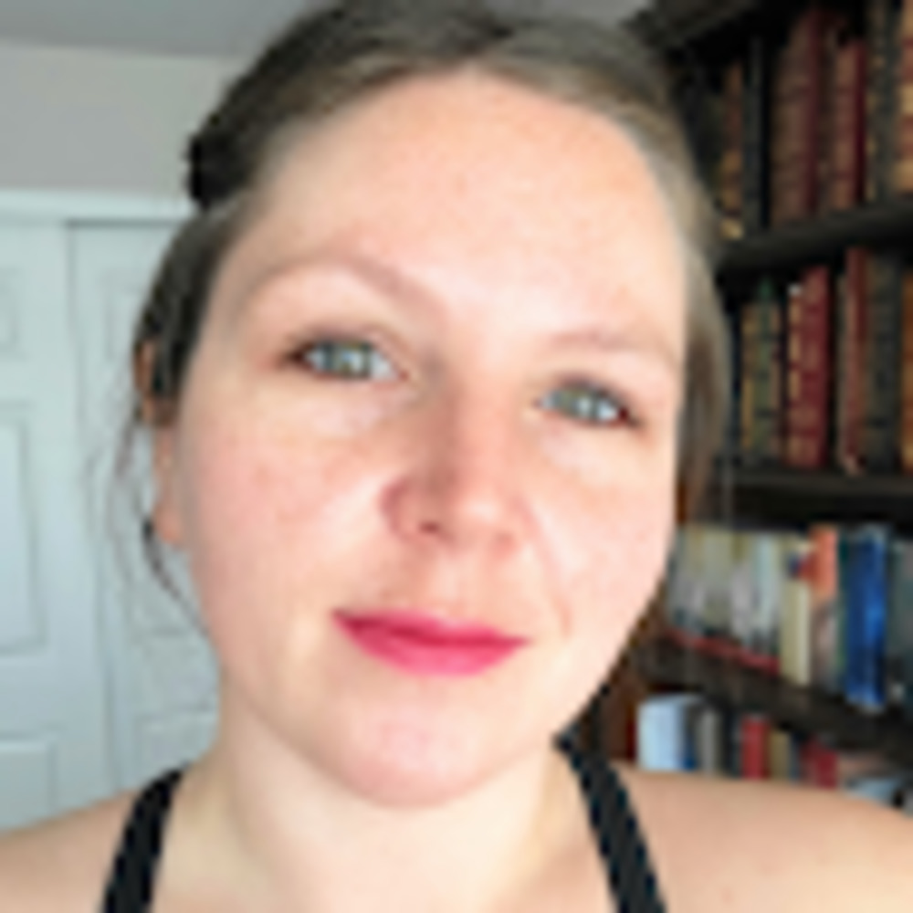 Meet your Posher, Alicia
